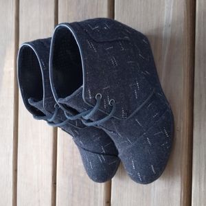 Toms Grey Felt Wool Wedge Bootie Women's 5.5